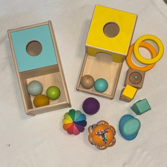 LOVEVERY Other - LOVEVERY Inspector Learning Toy Set for Infants